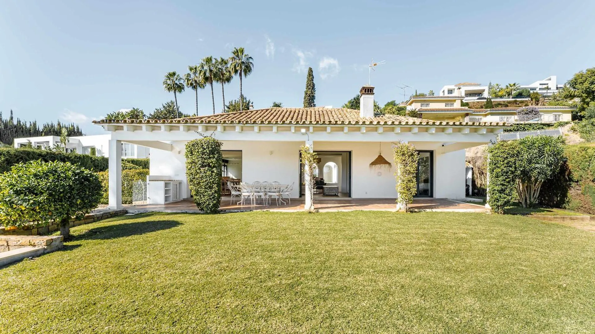 Villa Capricho Front Golf Pool Views Estepona