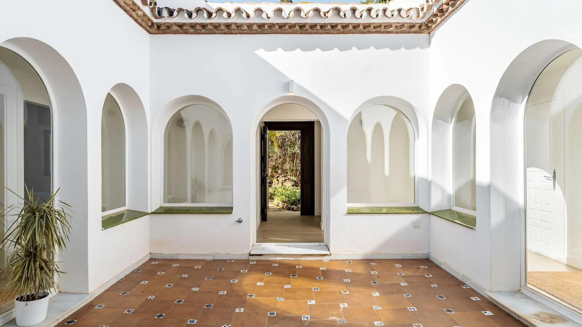 Villa Capricho Front Golf Pool Views Estepona